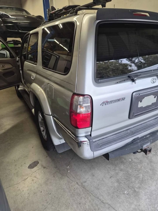2001 Toyota 4Runner 3rd Gen - Image 6 of 10