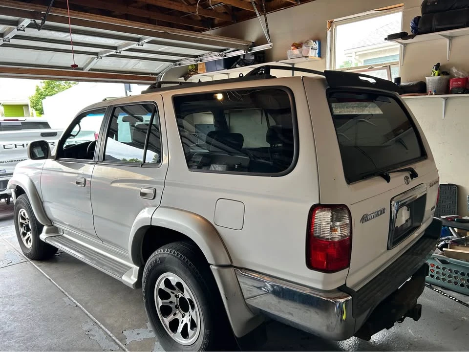 2001 Toyota 4Runner 3rd Gen - Image 2 of 9