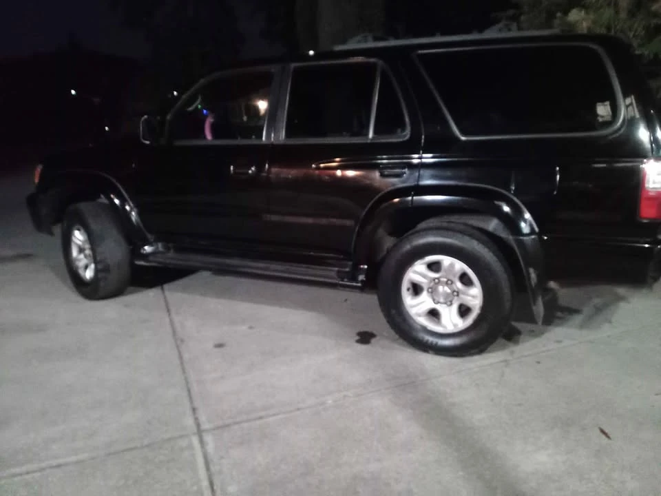 2001 Toyota 4Runner 3rd Gen - Image 2 of 7