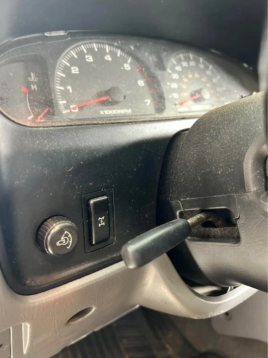 2001 Toyota 4Runner 3rd Gen - Image 6 of 9