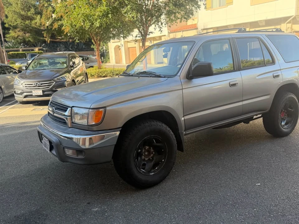 2001 Toyota 4Runner 3rd Gen - Image 2 of 7