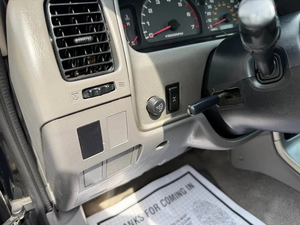 2001 Toyota 4Runner 3rd Gen - Image 12 of 19