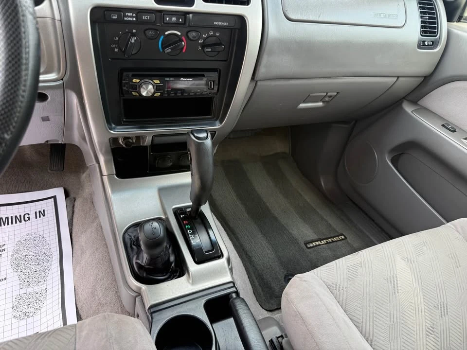 2001 Toyota 4Runner 3rd Gen - Image 13 of 19