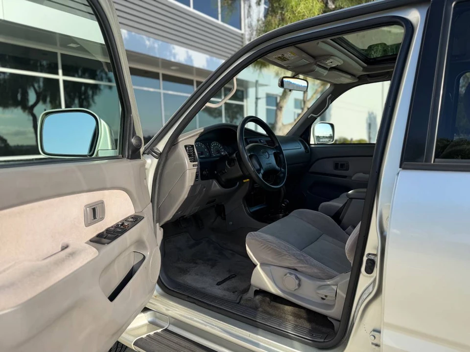 2001 Toyota 4Runner 3rd Gen - Image 3 of 22