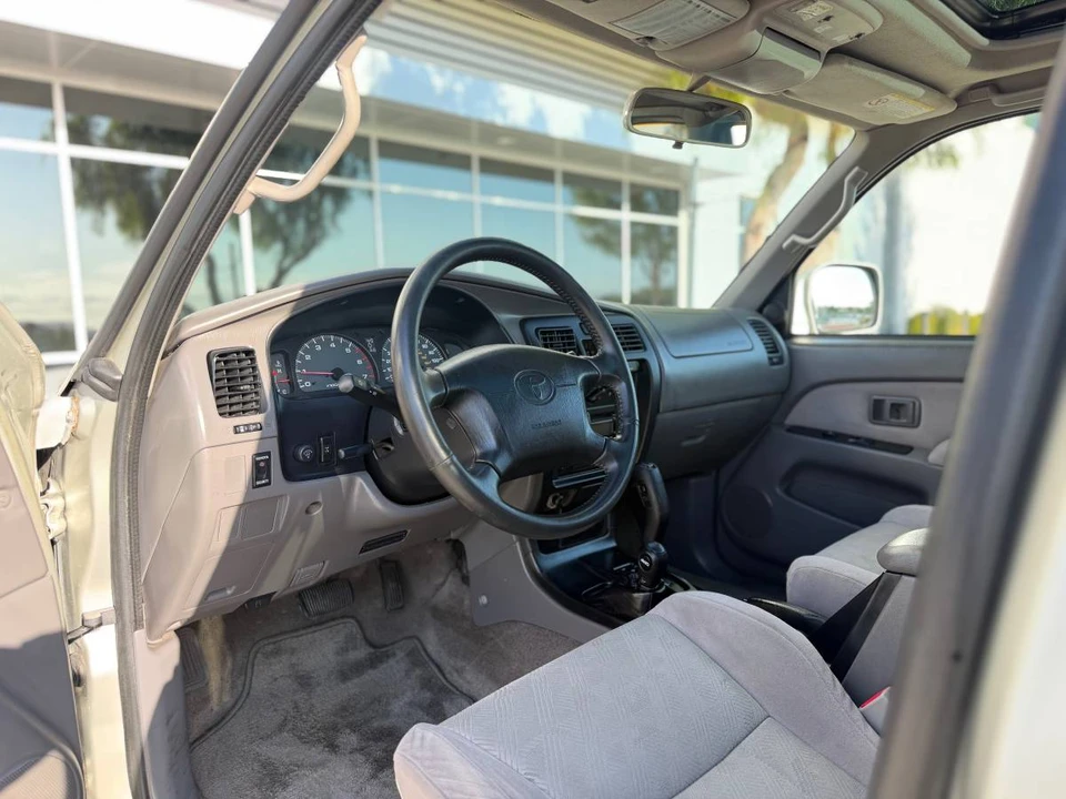 2001 Toyota 4Runner 3rd Gen - Image 4 of 22