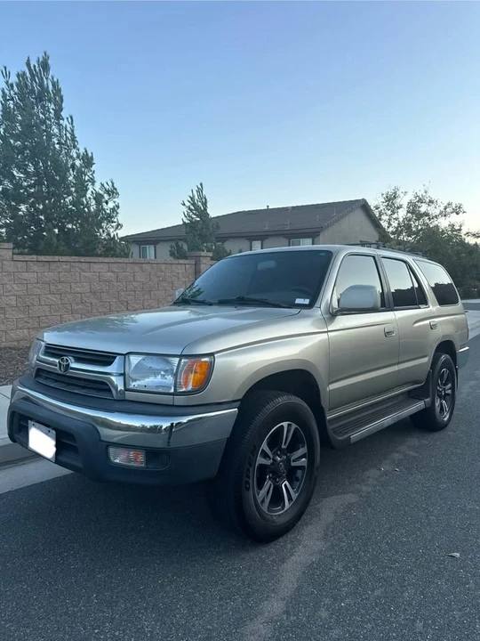 2001 Toyota 4Runner 3rd Gen - Image 2 of 12