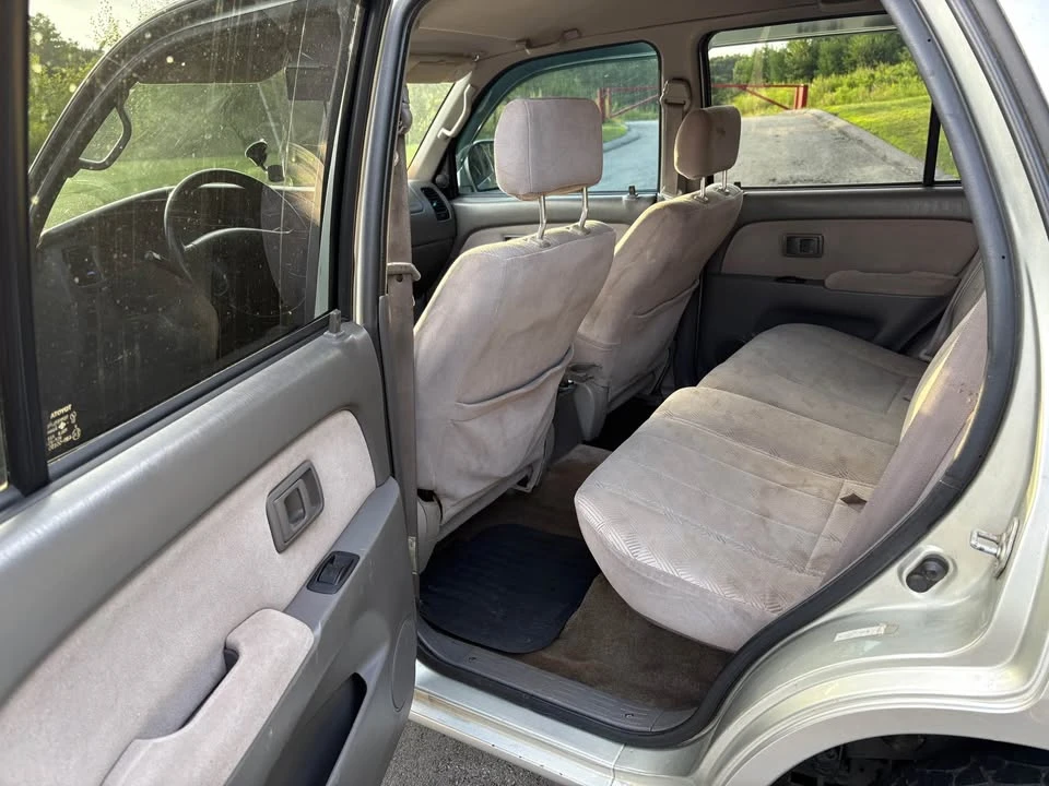 2001 Toyota 4Runner 3rd Gen - Image 10 of 14