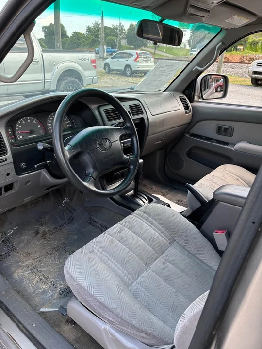 2001 Toyota 4Runner 3rd Gen - Image 9 of 12