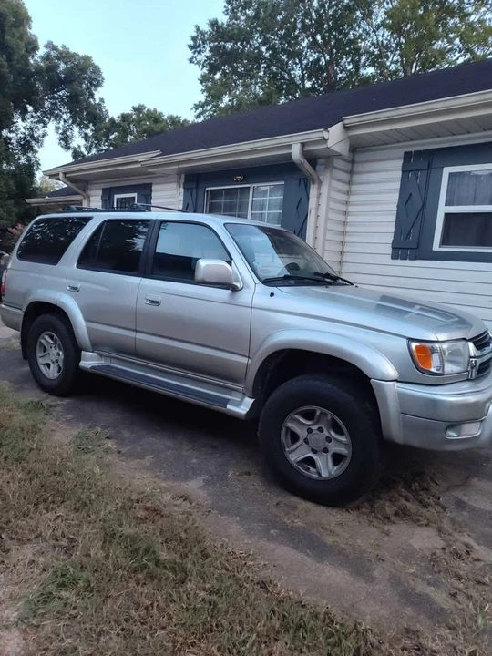 2001 Toyota 4Runner 3rd Gen - Image 2 of 2