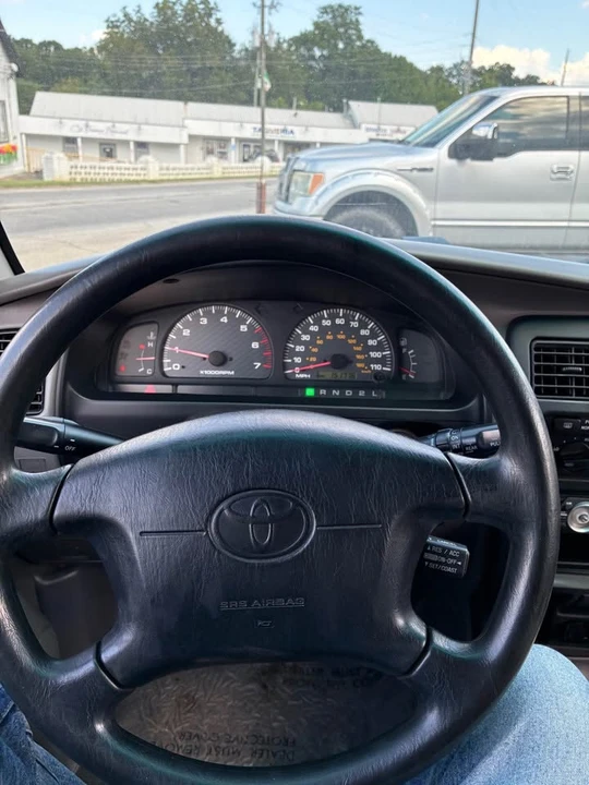 2001 Toyota 4Runner 3rd Gen - Image 6 of 12