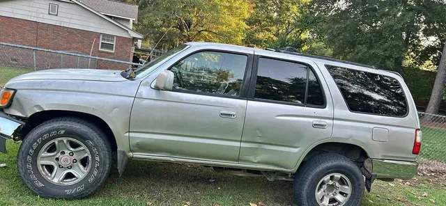 2001 Toyota 4Runner SR5 Sport Utility 2D