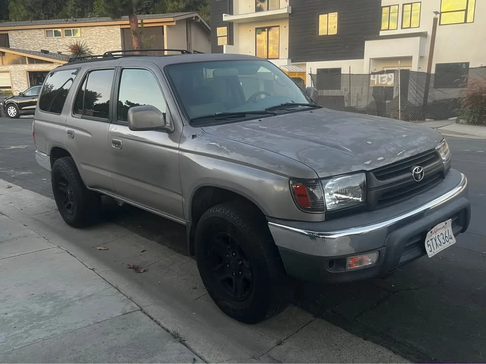 2001 Toyota 4Runner 3rd Gen - Image 3 of 17