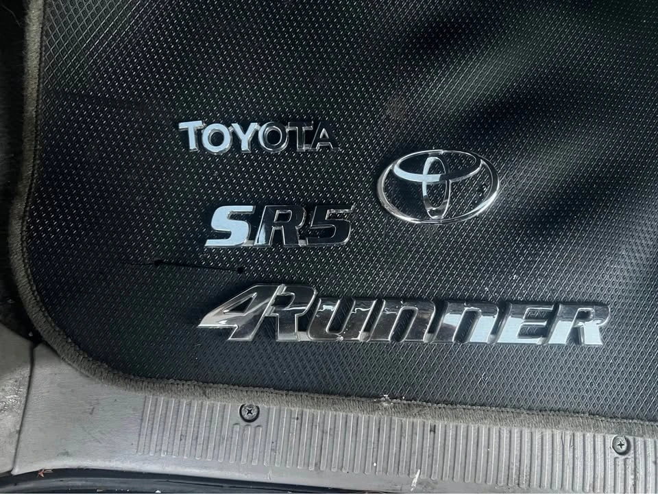 2001 Toyota 4Runner 3rd Gen - Image 10 of 17