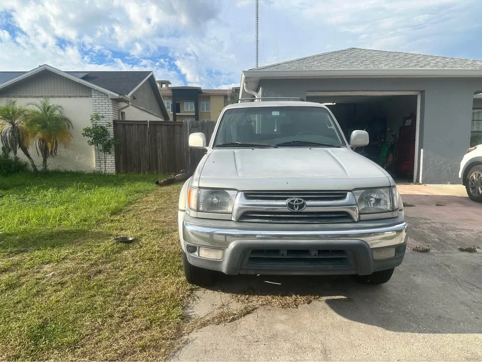 2001 Toyota 4Runner 3rd Gen - Image 2 of 11