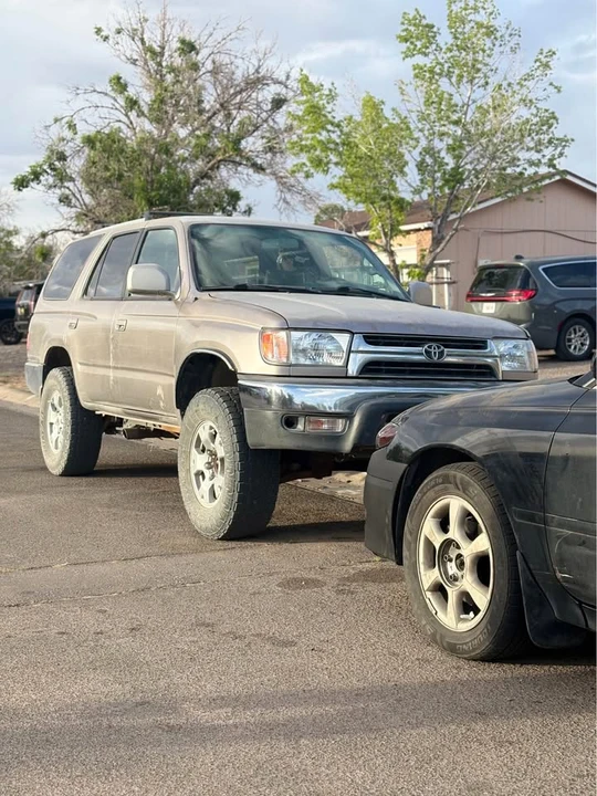 2001 Toyota 4Runner 3rd Gen - Image 2 of 7