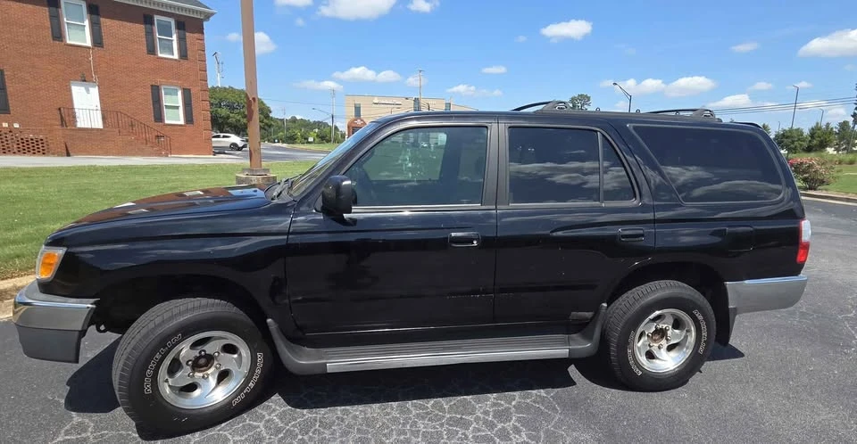 2001 Toyota 4Runner 3rd Gen - Image 2 of 9