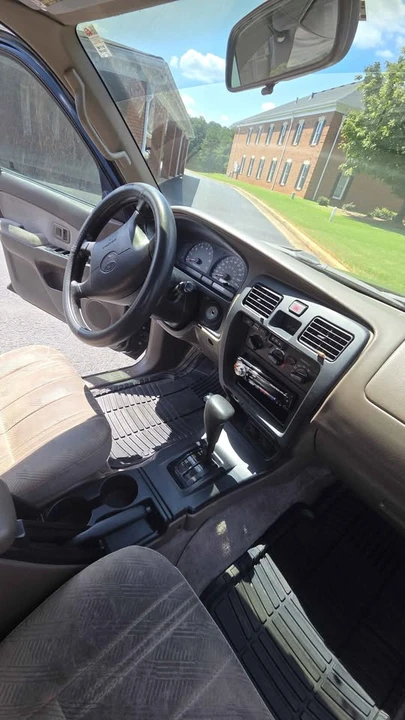 2001 Toyota 4Runner 3rd Gen - Image 7 of 9