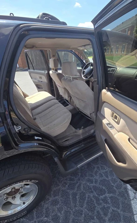 2001 Toyota 4Runner 3rd Gen - Image 8 of 9