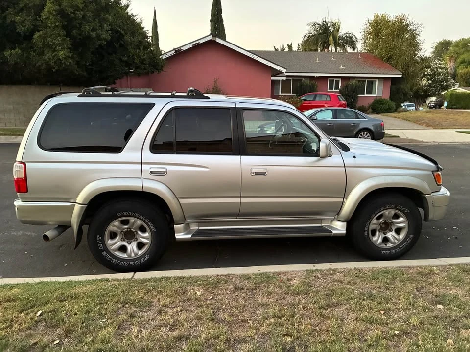 2001 Toyota 4Runner 3rd Gen - Image 4 of 9