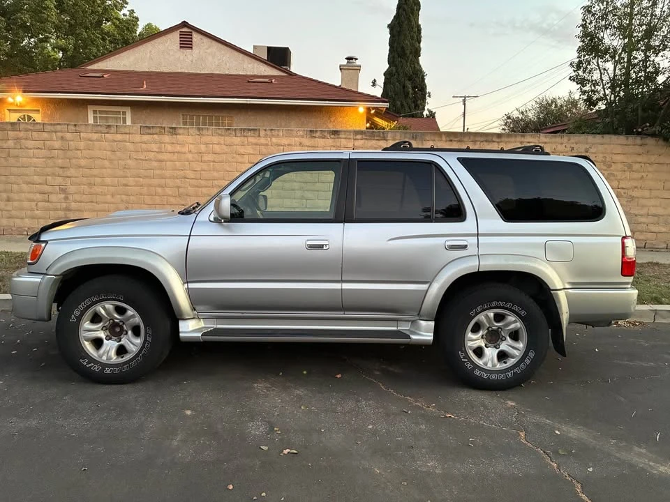 2001 Toyota 4Runner 3rd Gen - Image 2 of 9