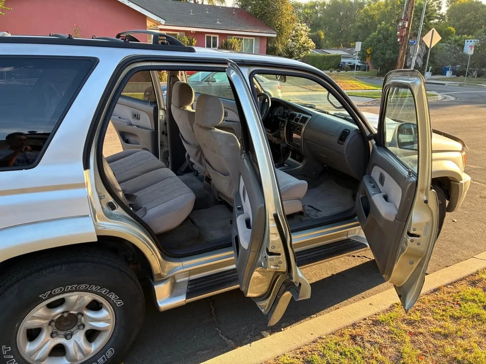 2001 Toyota 4Runner 3rd Gen - Image 8 of 9