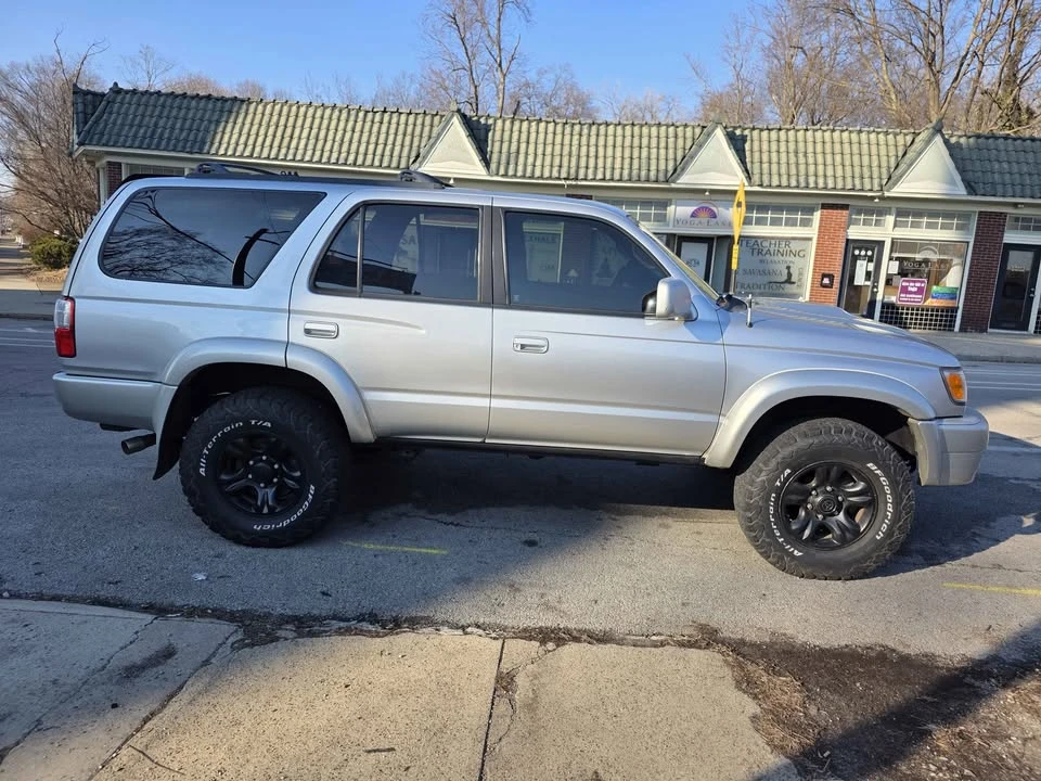 2001 Toyota 4Runner 3rd Gen - Image 6 of 19