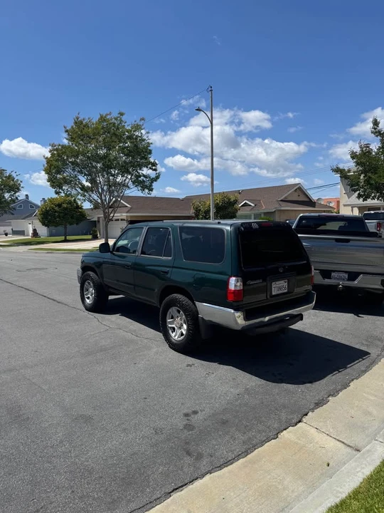 2001 Toyota 4Runner 3rd Gen - Image 2 of 10