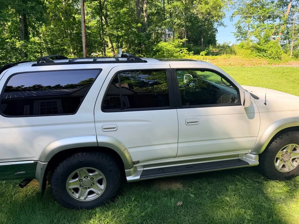 2001 Toyota 4Runner 3rd Gen - Image 2 of 8