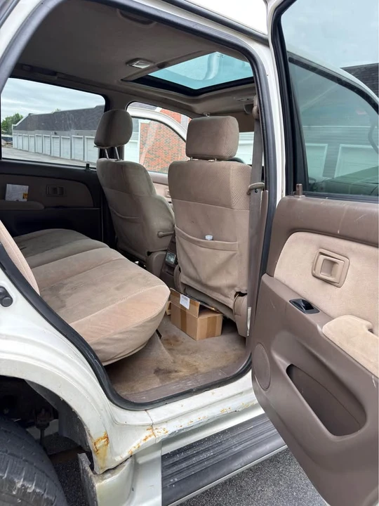 2001 Toyota 4Runner 3rd Gen - Image 13 of 14
