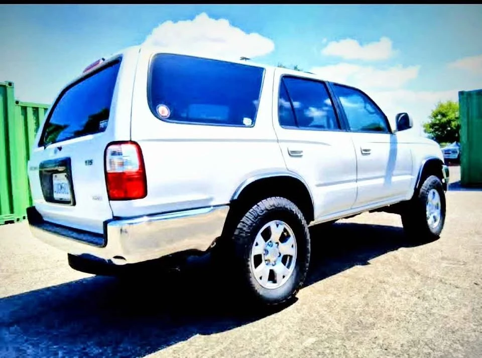 2001 Toyota 4Runner 3rd Gen - Image 4 of 8
