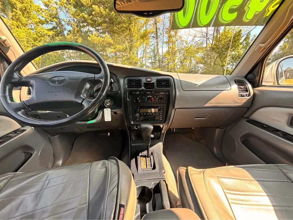 2001 Toyota 4Runner 3rd Gen - Image 7 of 12