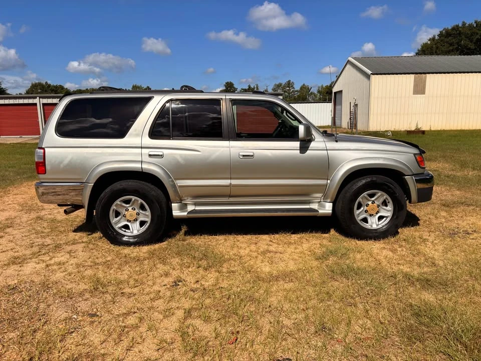 2001 Toyota 4Runner 3rd Gen - Image 4 of 12
