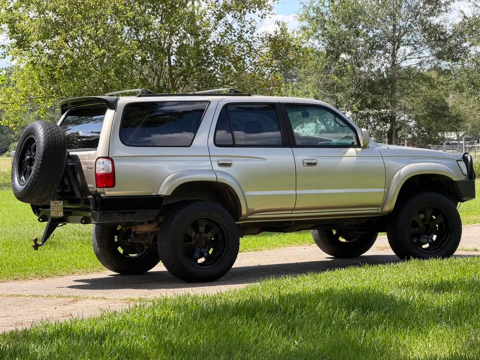 2001 Toyota 4Runner 3rd Gen - Image 3 of 10