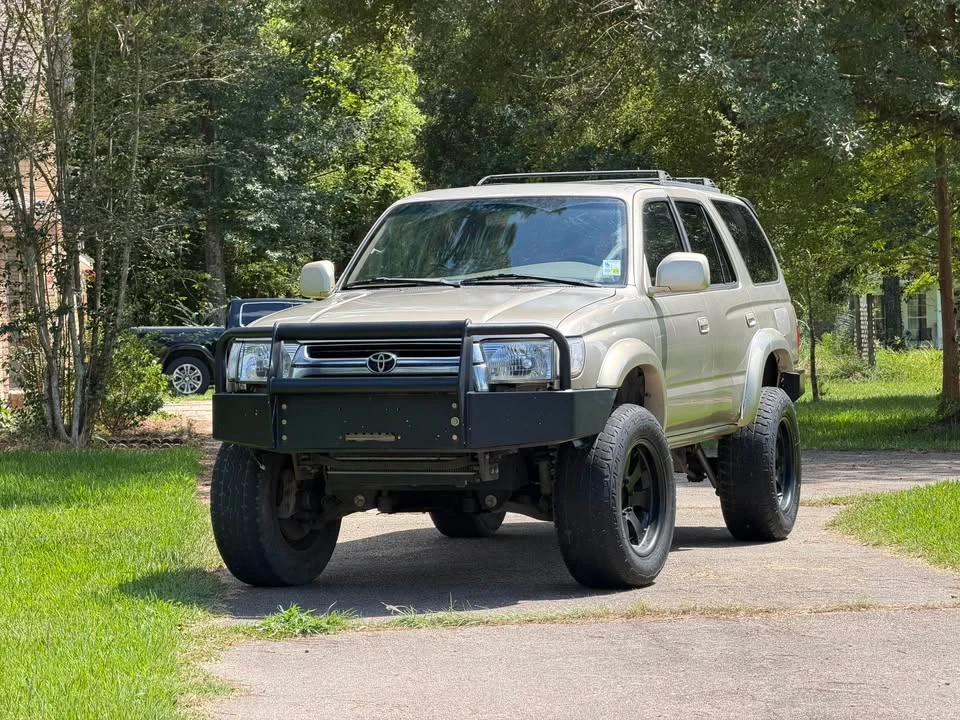 2001 Toyota 4Runner 3rd Gen - Image 2 of 10