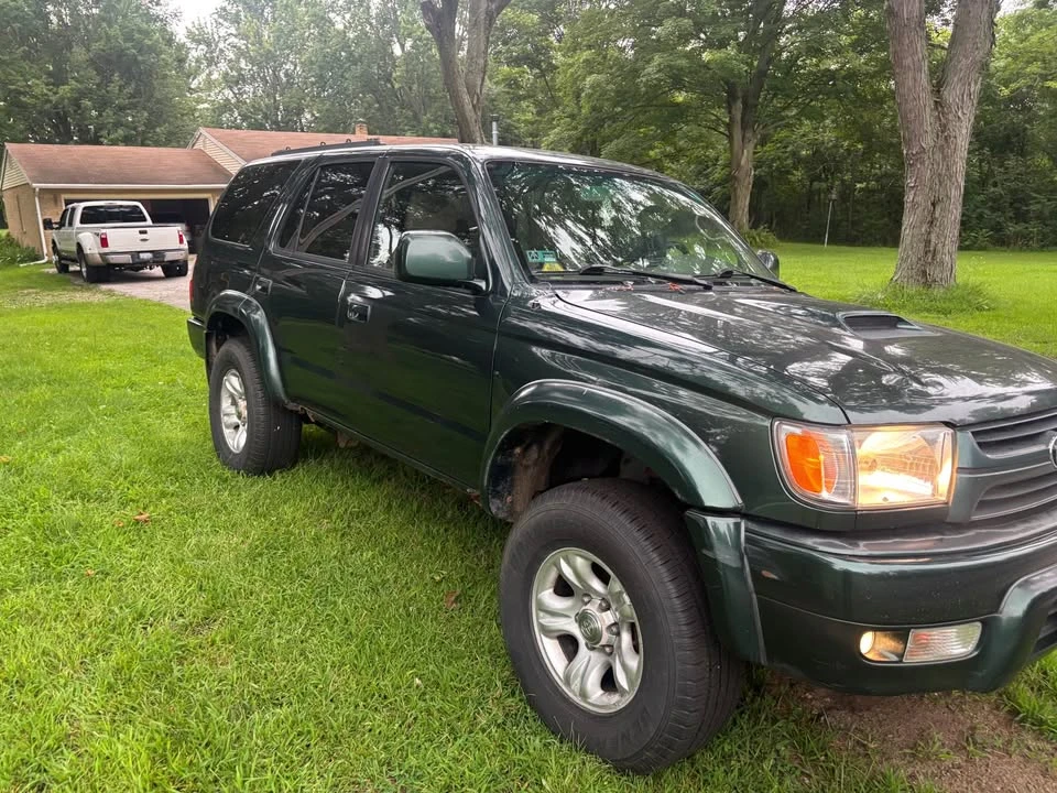 2001 Toyota 4Runner 3rd Gen - Image 2 of 19