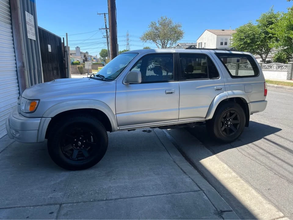 2001 Toyota 4Runner 3rd Gen - Image 2 of 11