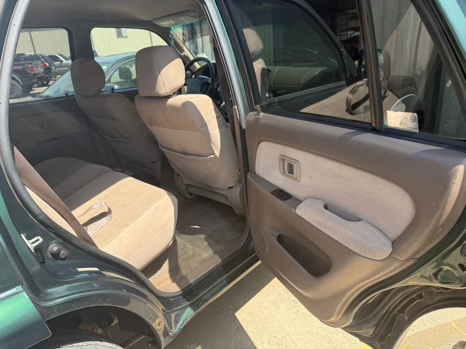 2001 Toyota 4Runner 3rd Gen - Image 6 of 12