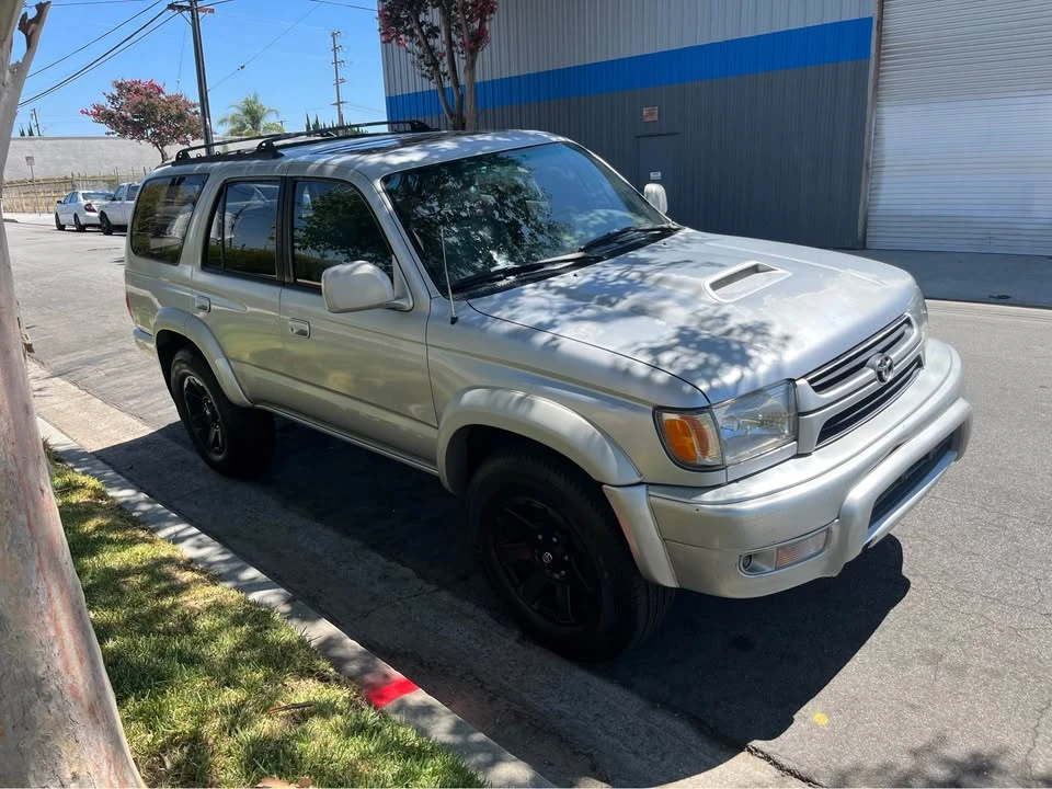 2001 Toyota 4Runner 3rd Gen - Image 3 of 11