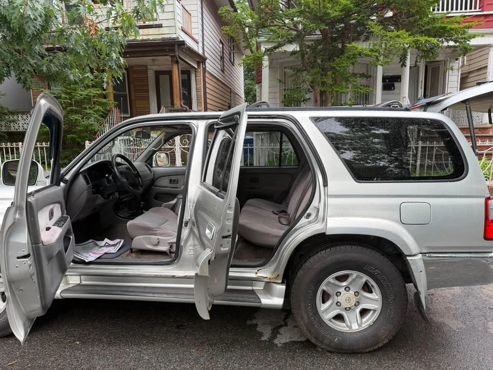 2001 Toyota 4Runner 3rd Gen - Image 4 of 9
