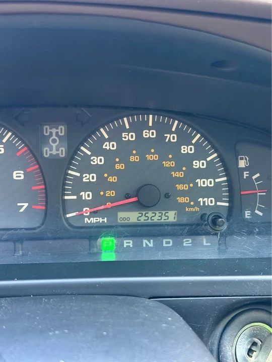 2001 Toyota 4Runner 3rd Gen - Image 8 of 9