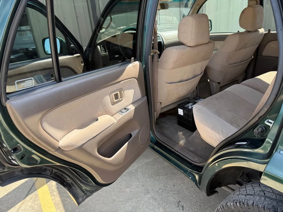 2001 Toyota 4Runner 3rd Gen - Image 4 of 12