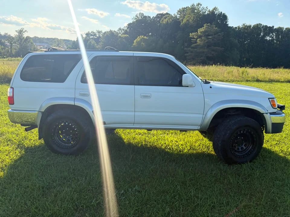 2001 Toyota 4Runner 3rd Gen - Image 2 of 20