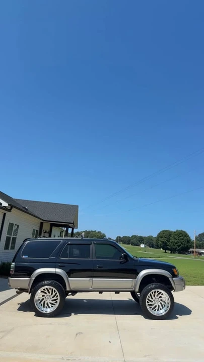 2001 Toyota 4Runner 3rd Gen - Image 3 of 10