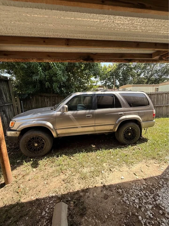 2001 Toyota 4Runner 3rd Gen - Image 2 of 2