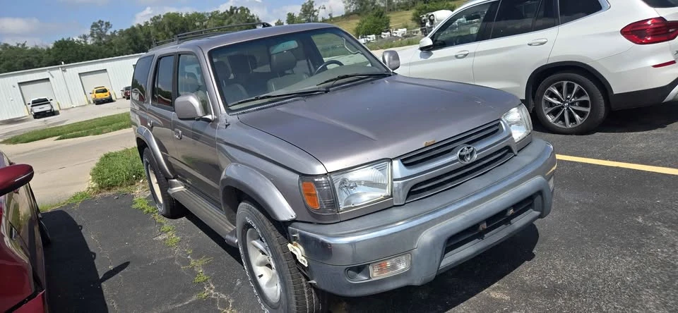 2001 Toyota 4Runner 3rd Gen - Image 2 of 5