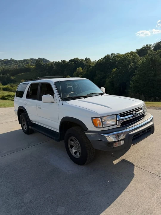 2001 Toyota 4Runner 3rd Gen - Image 3 of 19