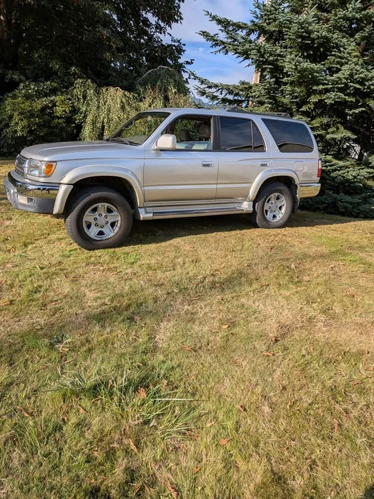 2001 Toyota 4Runner 3rd Gen - Image 2 of 15