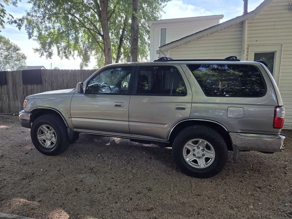 2001 Toyota 4Runner 3rd Gen - Image 4 of 20