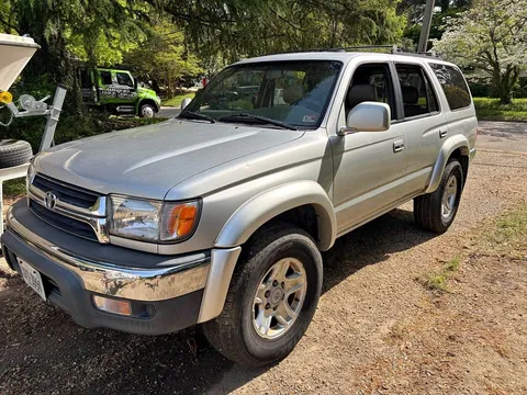 2001 Toyota 4Runner SR5 Sport Utility 4D