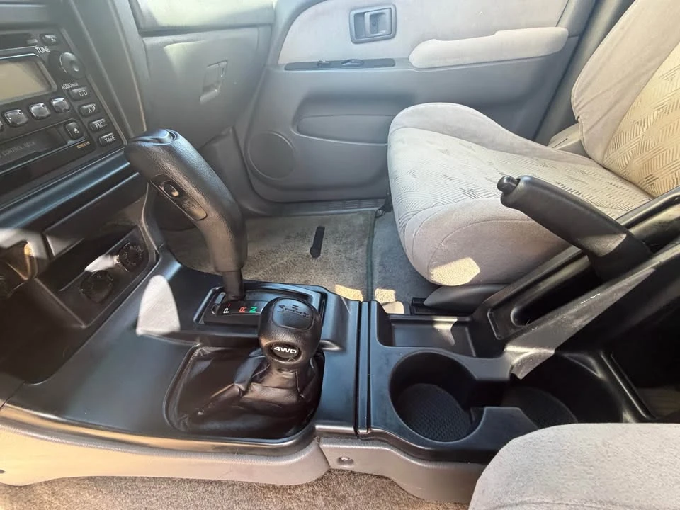 2001 Toyota 4Runner 3rd Gen - Image 9 of 13